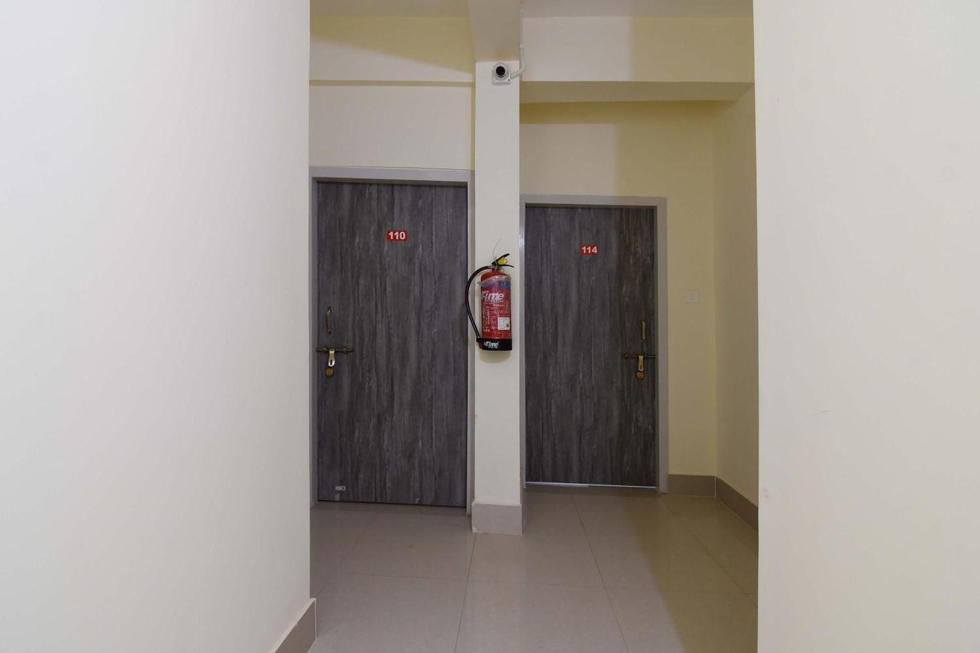 Hotel O Krishna บูบันเนสชวาร์ ภายนอก รูปภาพ